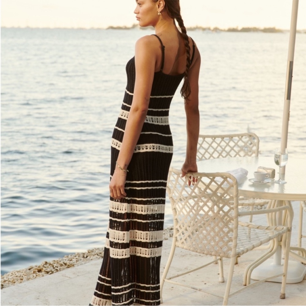 NWT Abercrombie & Fitch Crochet-Style Maxi Dress Size Medium - Picture 3 of 10